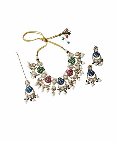 The Multicolour Crescent Set