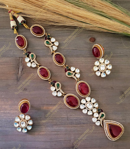 Aaradhana Kundan Necklace and Earring Set