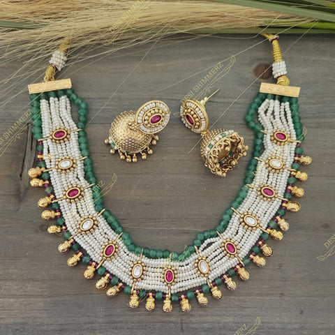 Kushi Necklace and Earrings Set
