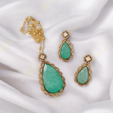 Vanya Spark Pendant Earrings Set
