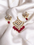 Zyra Noor Pendant Earrings Set