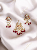 Siyana Sparkling Pendant Earrings Set