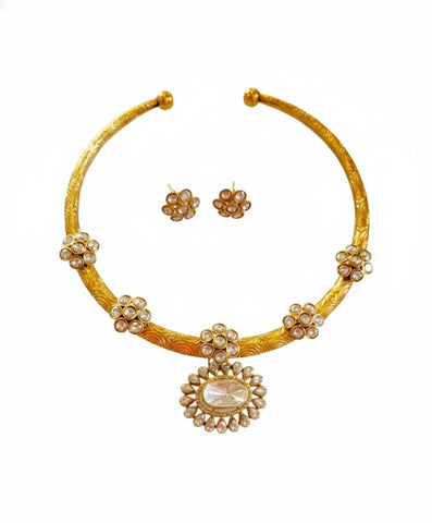Aureate Floral Choker